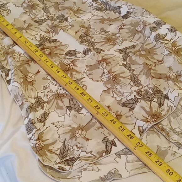 Balaton Women's Medium Floral Sleeveless long Tank. Dressy,Professional, Comfy. - Picture 8 of 10